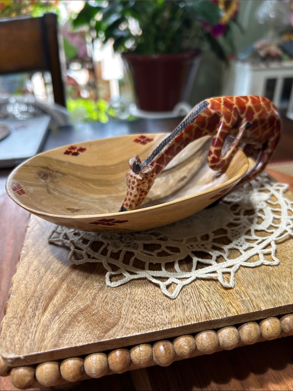 Giraffe Drinking From Faux Wood Bowl Trinket Dish Decoration Very Lightweight